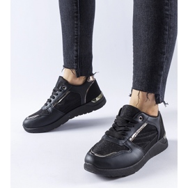 Scarpe da ginnastica nere con filo decorativo di Facondo nero 1