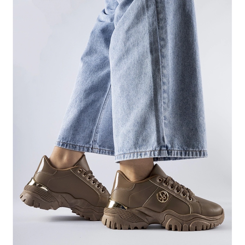 Sneakers marroni con suola massiccia di Arpaia marrone 1