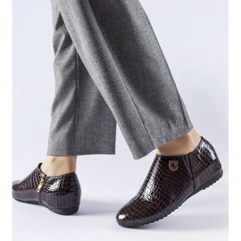 Scarpe in vernice marrone di Nelec 1