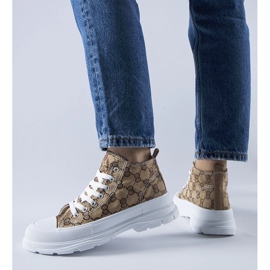 Sneakers marroni decorate con il monogramma Terenzio beige 1