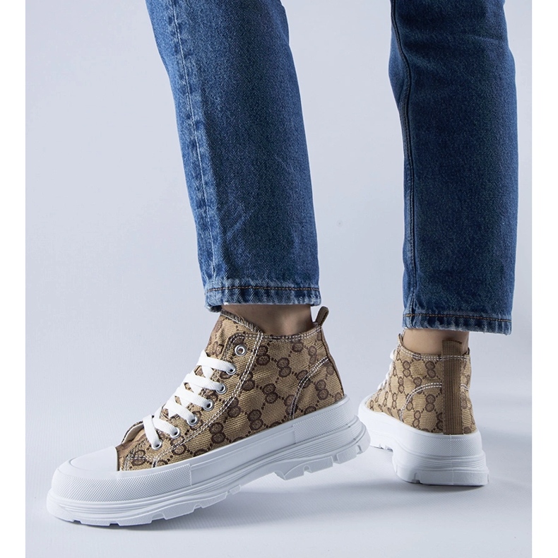 Sneakers marroni decorate con il monogramma Terenzio beige 1