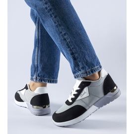Sneakers in tessuto grigio e nero di Geraldino 1