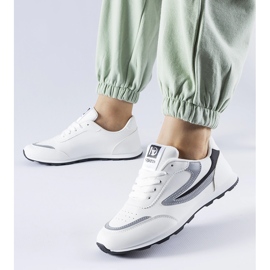 Sneaker sportiva Cogliandrino bianca 1