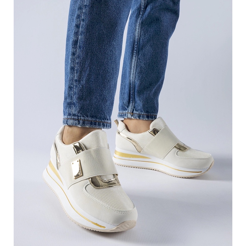 Sneakers slip-on beige con plateau Sages 1