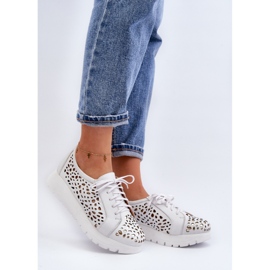 Scarpe traforate in pelle da donna Zazoo 2821 bianco 2