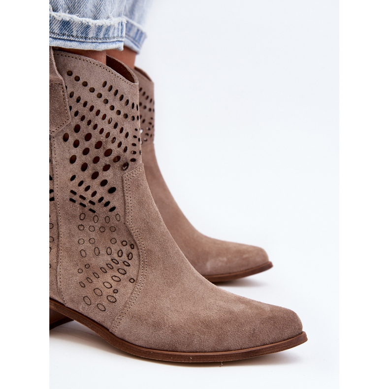 Zazoo 3305 Stivali da cowboy con tacco basso traforati da donna Camoscio Cappuccino beige 1