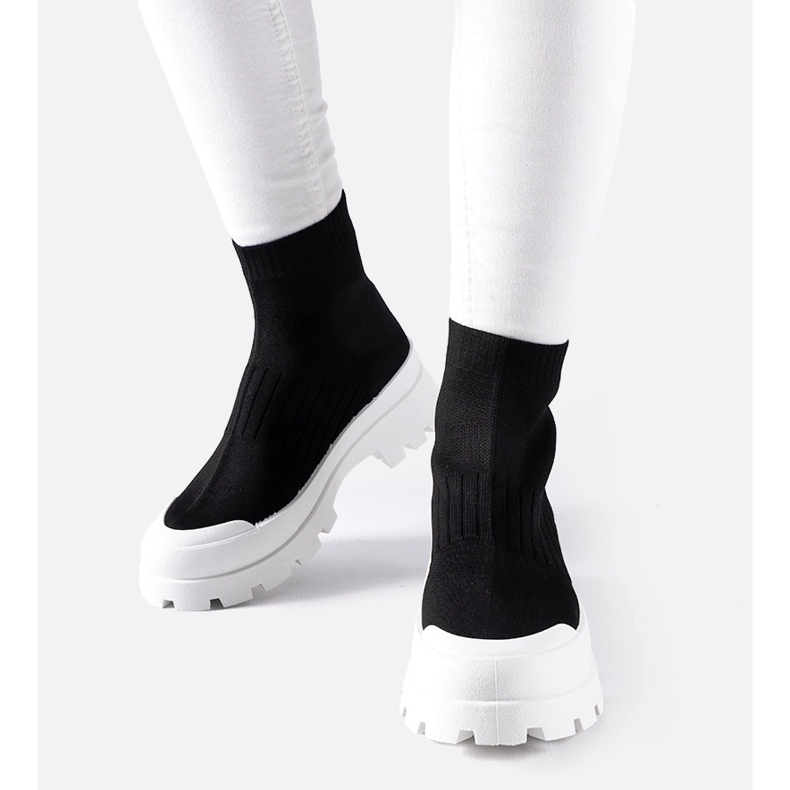 Sneaker nere con tomaia flessibile Varden nero 1
