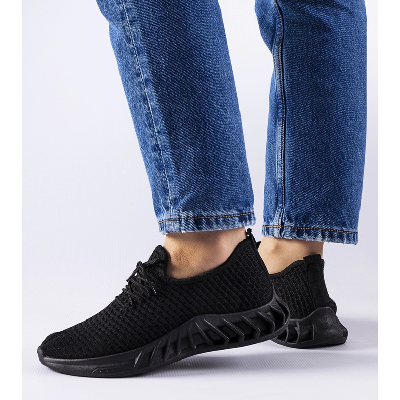 Sneakers in tessuto nero Derek 1