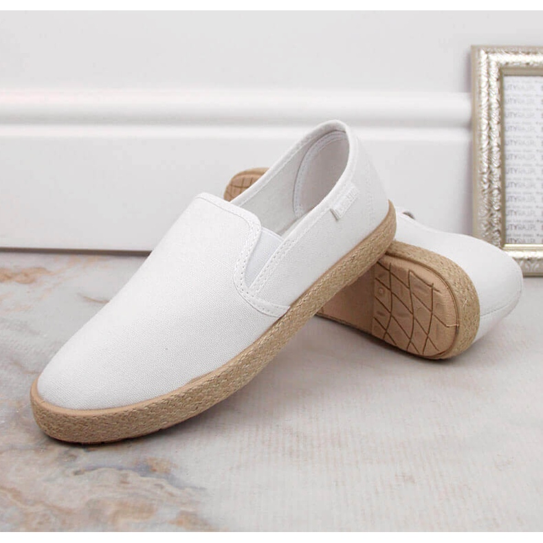 Espadrillas senza lacci da donna bianche Big Star DD274015 bianco 1