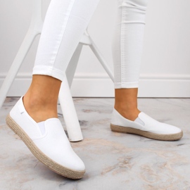 Espadrillas senza lacci da donna bianche Big Star DD274015 bianco 2