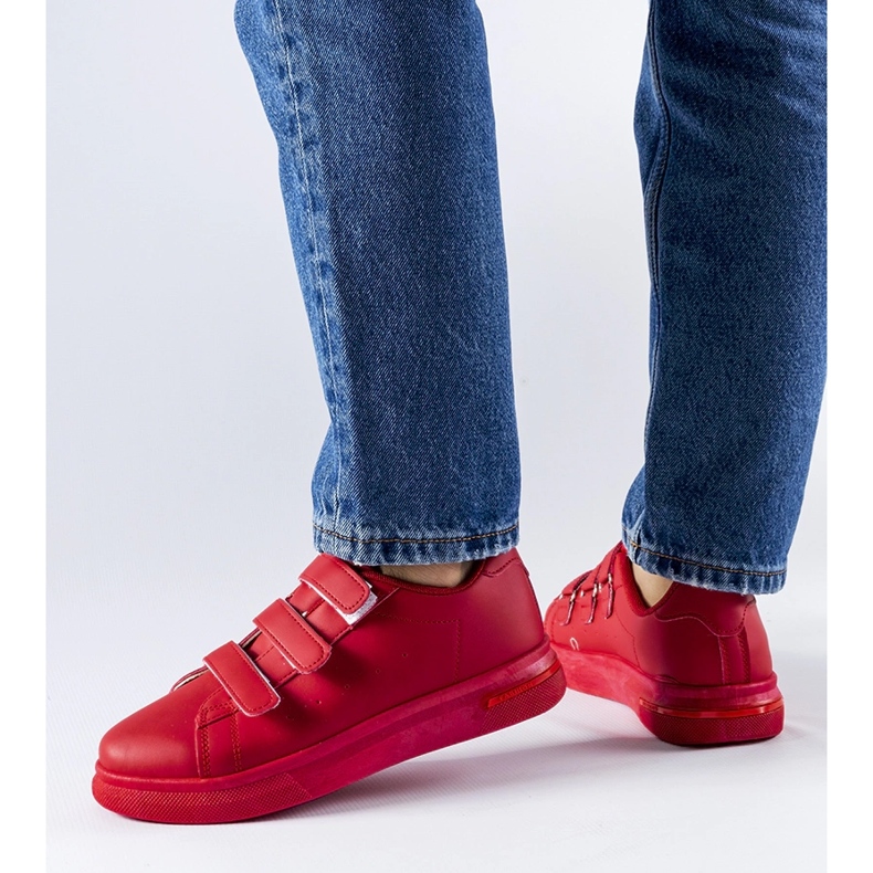 Sneakers rosse con chiusura in velcro di Paré rosso 1