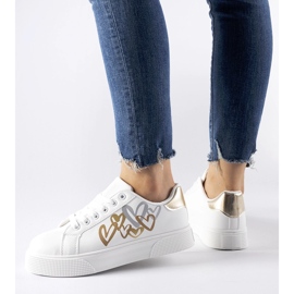 Sneakers bianche sulla piattaforma Montclair bianco 1