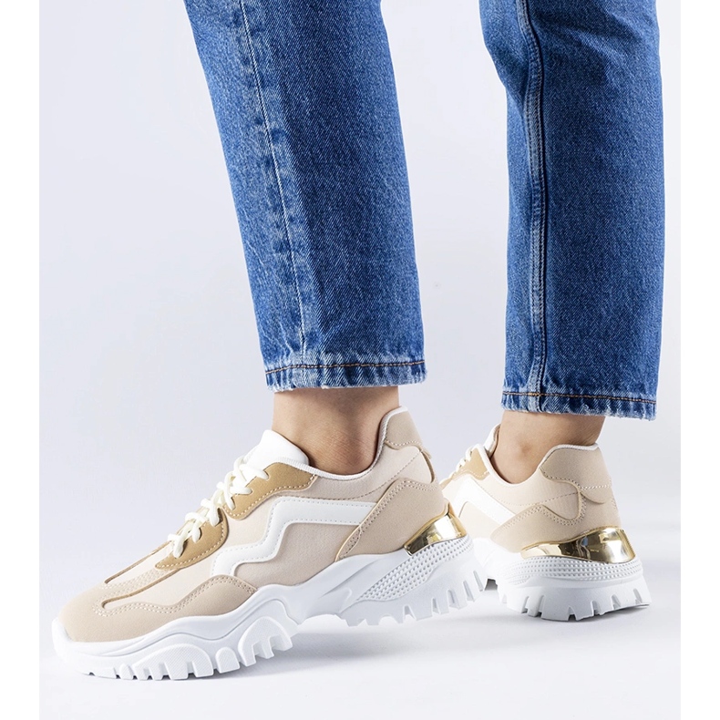 Sneaker beige con massiccia suola Gironic 1