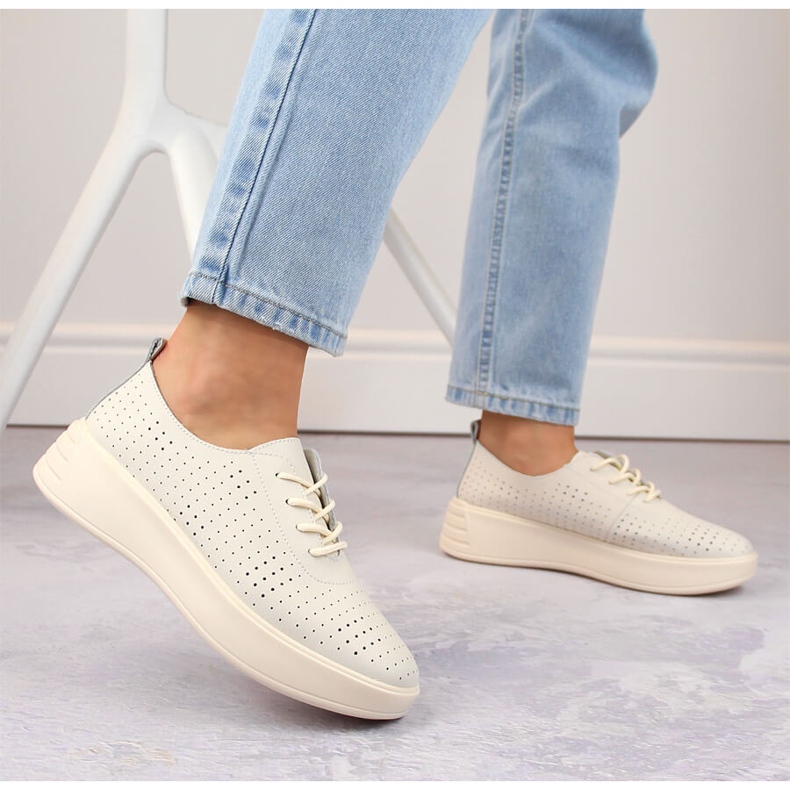 Scarpe stringate da donna in pelle traforata, beige, Sergio Leone SP018 2