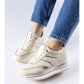 Sneaker beige sulla piattaforma Nutter 1