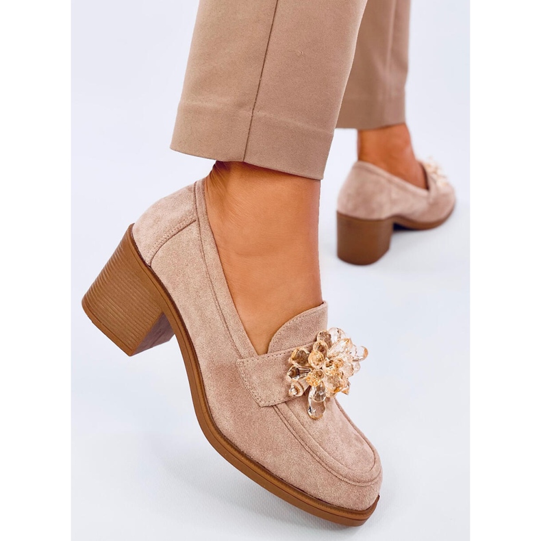 Mocassini Lorenz Camel con tacco alto e pietre beige 2