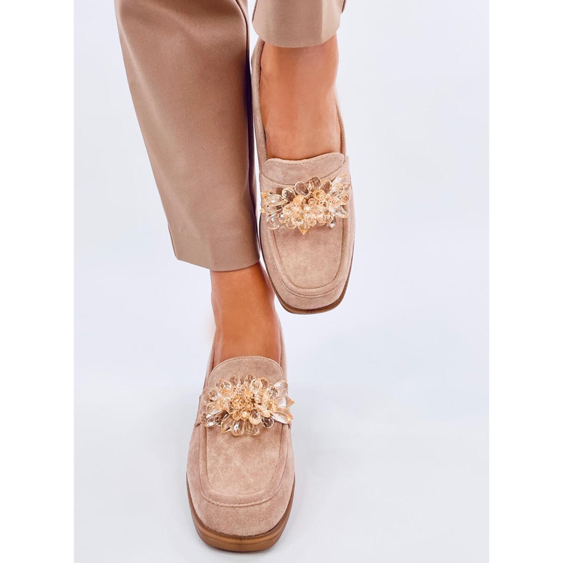 Mocassini Lorenz Camel con tacco alto e pietre beige 1