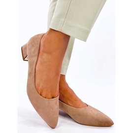 Décolleté Marani color kaki con tacco basso beige 2
