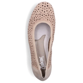 Scarpe slip-on da donna in pelle beige traforata Rieker L9365-61 1