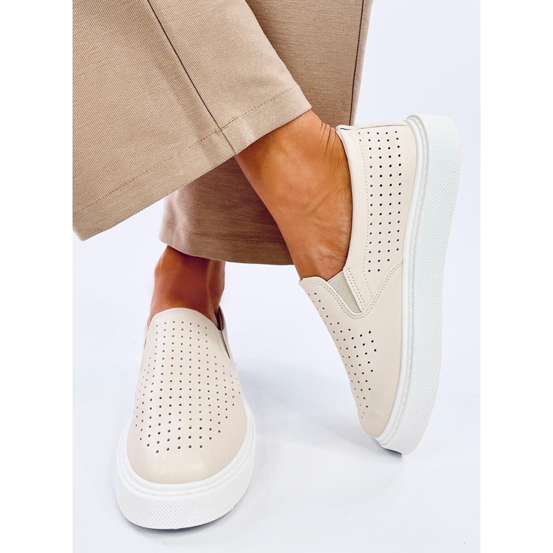Towns Sneakers slip-on beige traforate 1
