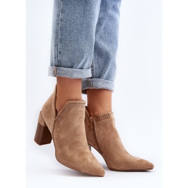 Stivaletti Vailen Beige Con Tacco Alto E Motivo Traforato 2