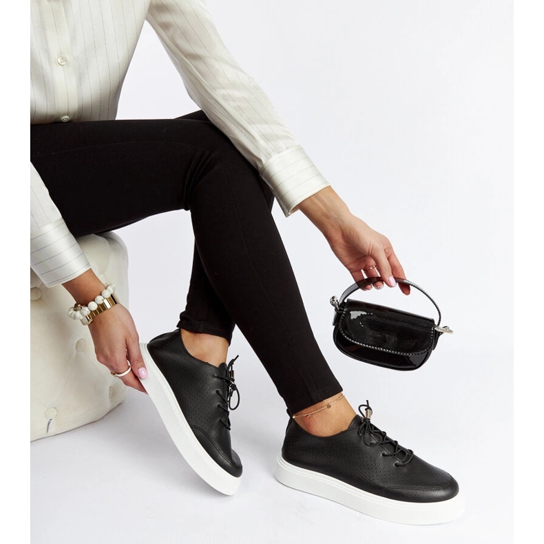 Sneakers Laytonville nere traforate nero 1