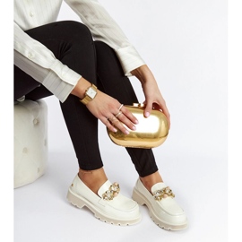 Mocassini in vernice beige Goe NN2N4202 1