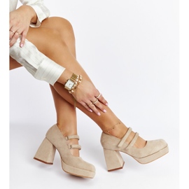 Décolleté beige con tacco massiccio Cher 1