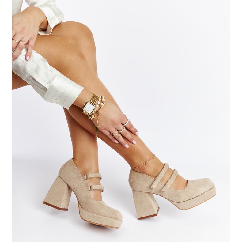 Décolleté beige con tacco massiccio Cher 1