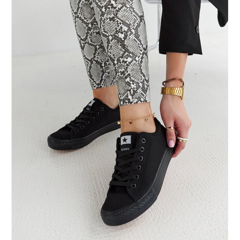 Sneaker Rocky in tessuto nero 1