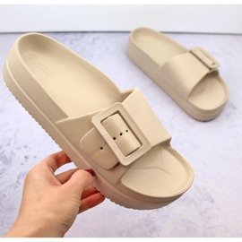 Ciabatte da donna con plateau in schiuma e fibbia, beige Big Star NN274A666 1