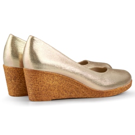 Décolleté con zeppa dorate - scarpe da donna con zeppa comoda d'oro 1