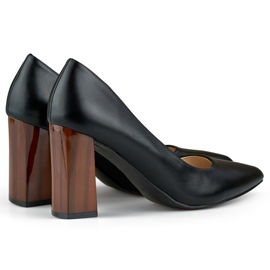 Décolleté nere con tacco alto ed elegante nero 1
