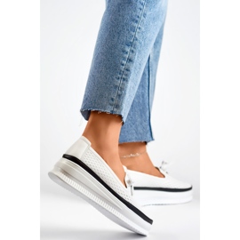 Scarpe traforate in pelle da donna, comodi mocassini realizzati in pelle naturale bianco 1