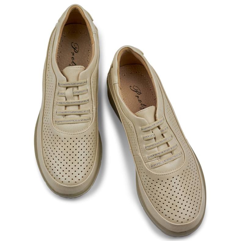 Comode scarpe da donna beige con elastico 1