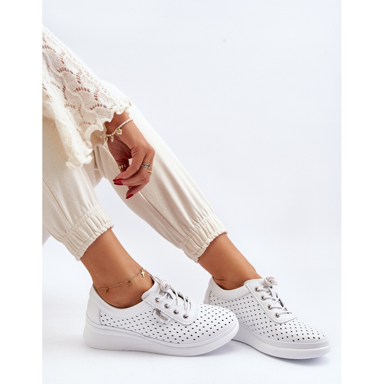 Vinceza Scarpe Sneakers Sportive in Pelle da Donna Bianco Brumia 1