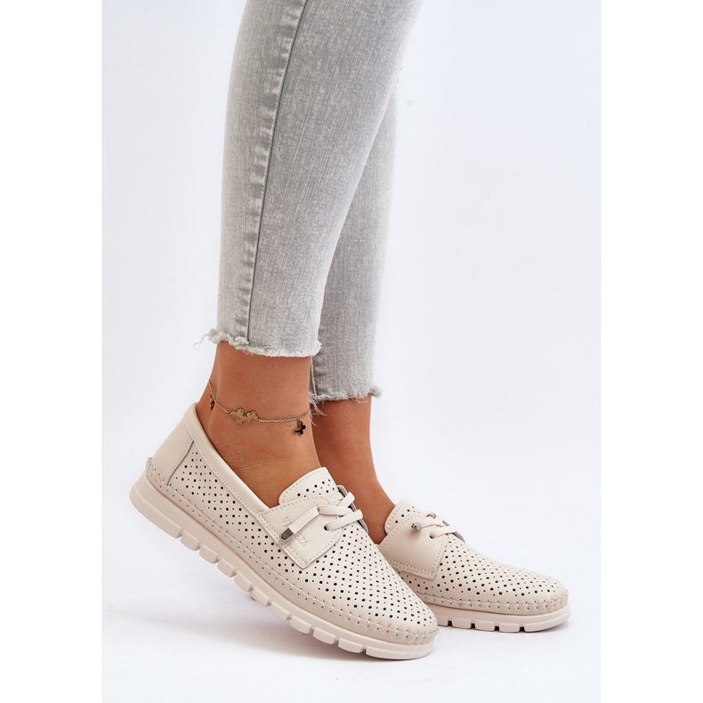 Vinceza Scarpe da donna in pelle beige traforate Darnissa 2