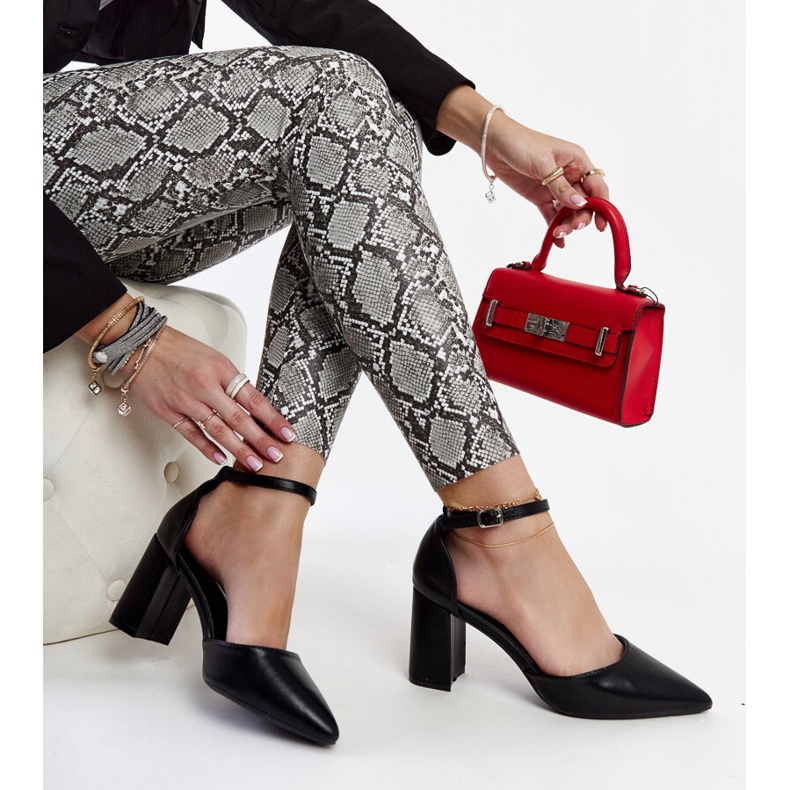 Décolleté nere Artje con tacco nero 1