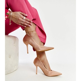 Décolleté rosa chiaro con tacco alto di Liena 1