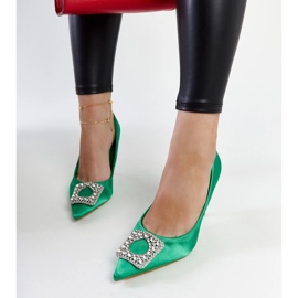 Tacco alto verde con finitura satinata e strass Clemente 1