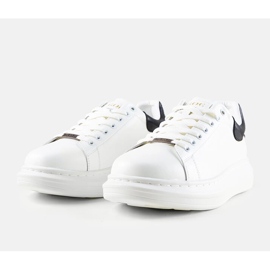 Sneakers bianche da uomo GOE KK1N4005 bianco 1