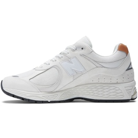 Scarpe New Balance M2002REC bianca 1