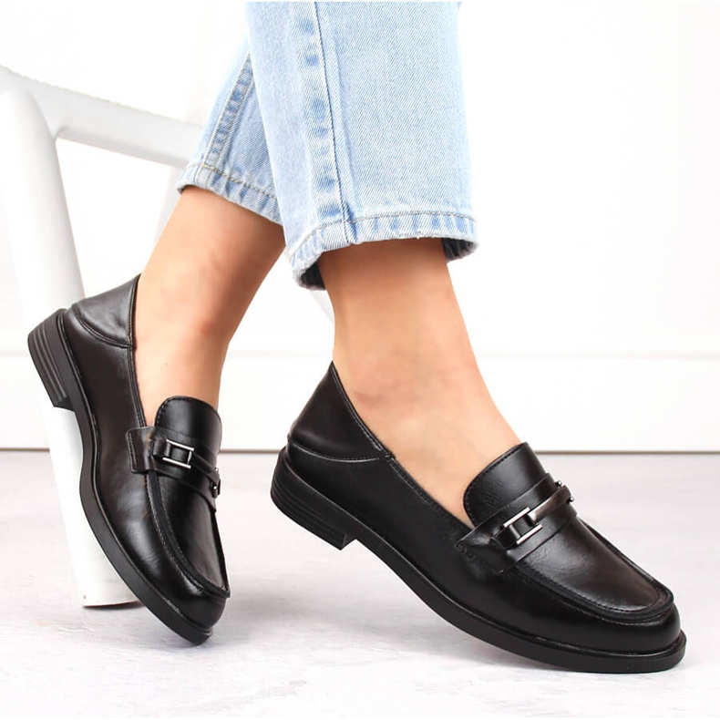 Mocassini da donna in pelle con tacco basso, colore nero Vinceza 58233 1