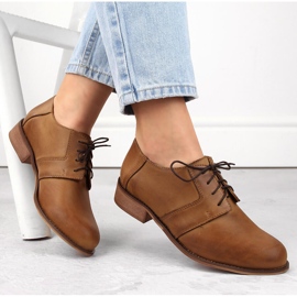 Scarpe stringate da donna in pelle marrone di Dolce Pietro 1