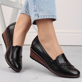 Scarpe slip-on nere con zeppa da donna Potocki SZ12345 nero 1