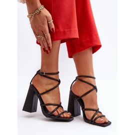 Sandali neri alla moda con tacco alto Josette nero 2