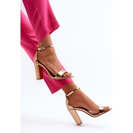 Sandali con tacco alto Thakko in oro rosa d'oro 1