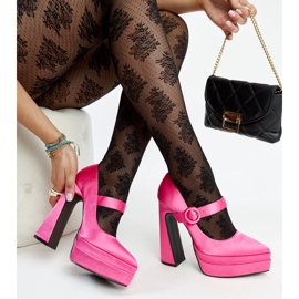 Décolleté rosa scuro con tacco alto di Mikea 1