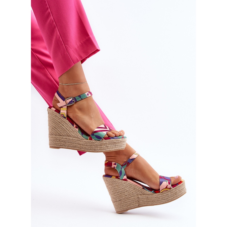 Sandali con zeppa fantasia realizzati in Anihazra multicolore intrecciato 1