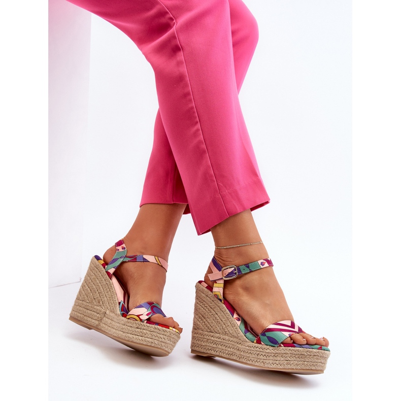 Sandali con zeppa fantasia realizzati in Anihazra multicolore intrecciato 2